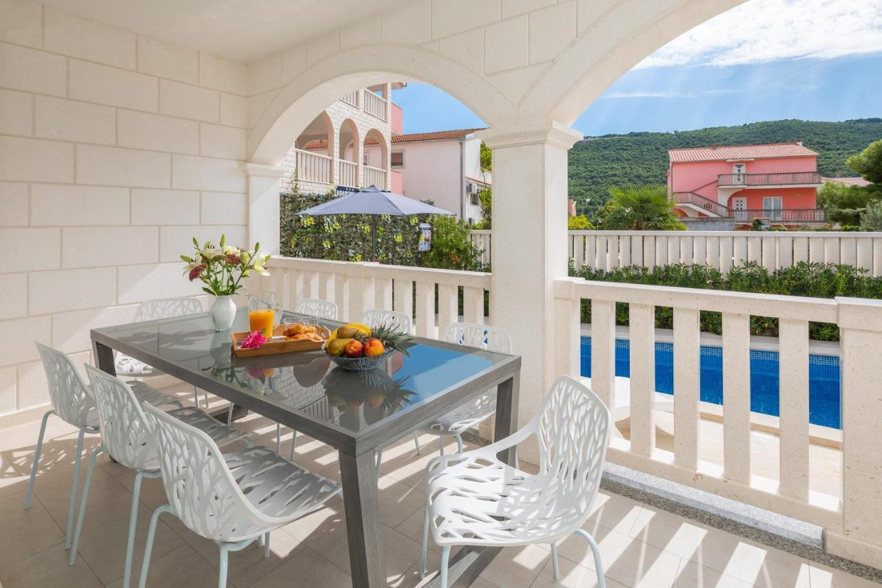Villa Authentica With Heated Pool Grebaštica Exteriör bild